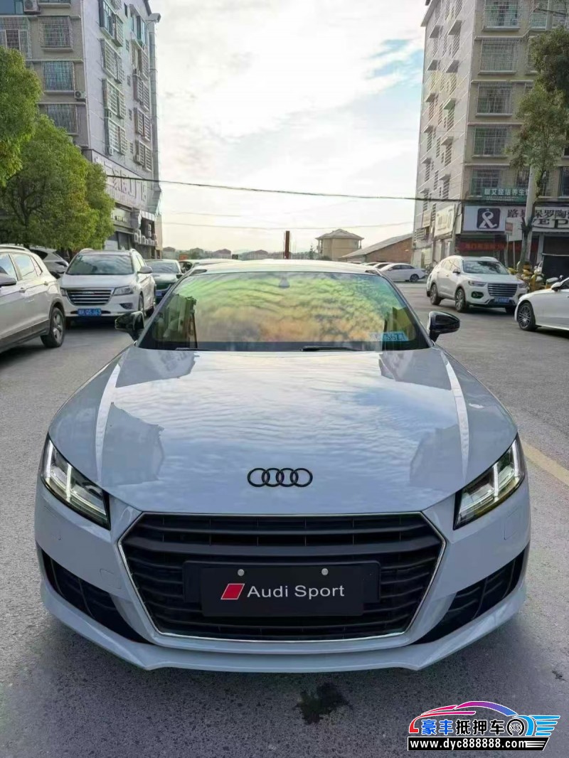 抵押车出售15年奥迪TT轿车