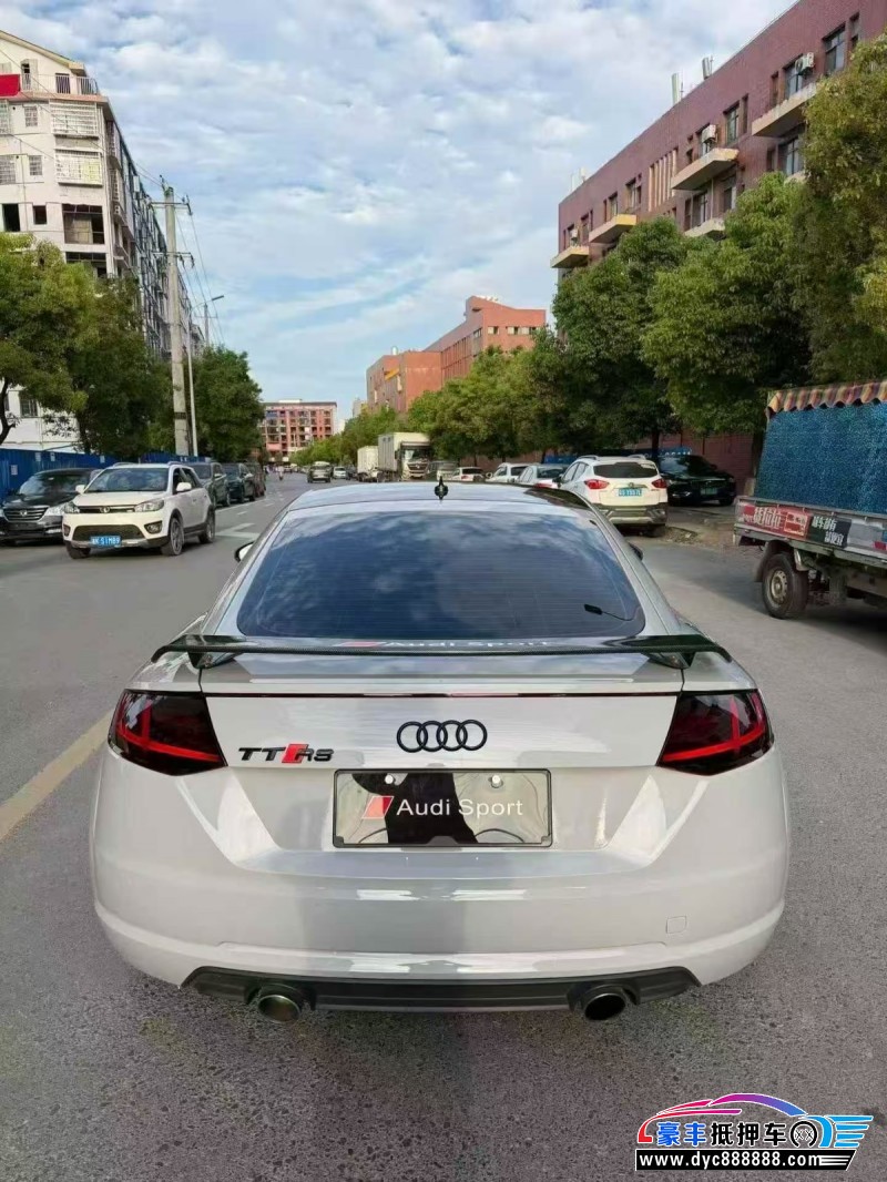 15年奥迪TT轿车抵押车出售