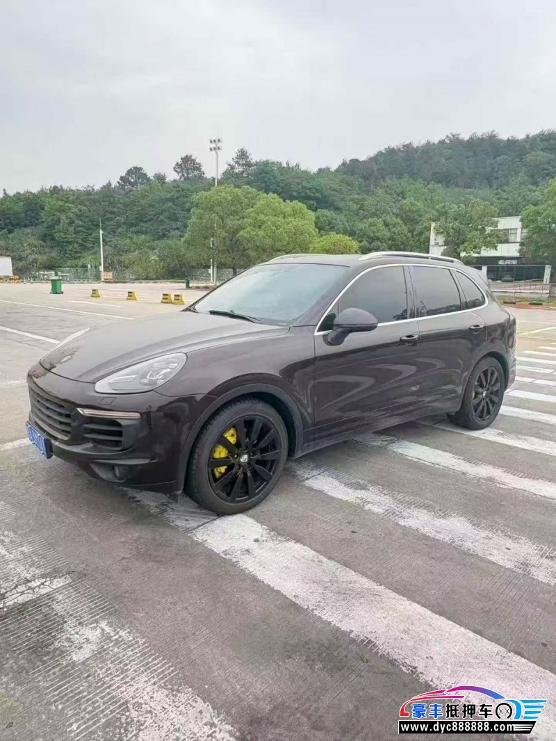 15年保时捷卡宴轿车抵押车出售