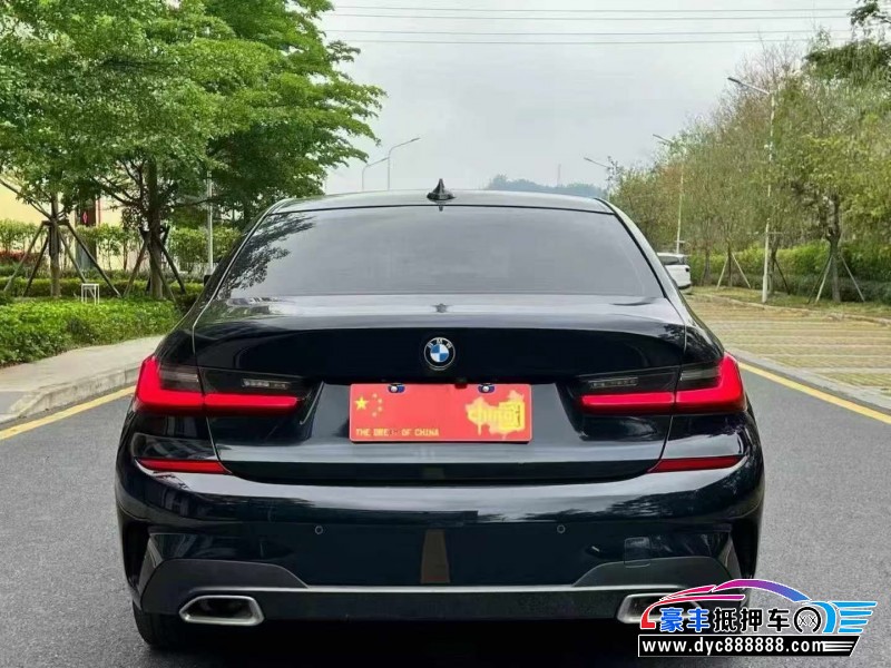 21年宝马3系轿车抵押车出售