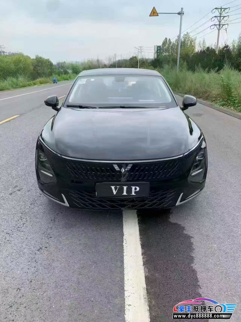 抵押车出售24年五菱星光轿车