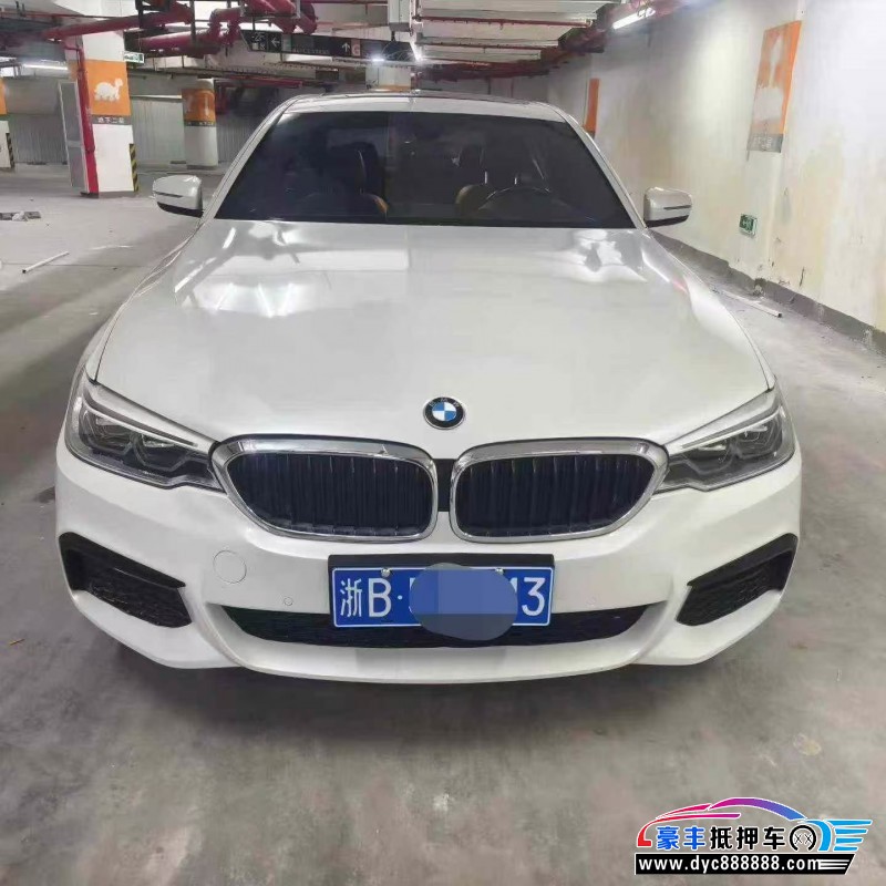 抵押车出售18年宝马5系轿车