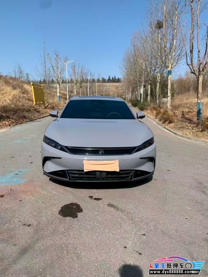 抵押车出售25年比亚迪汉轿车