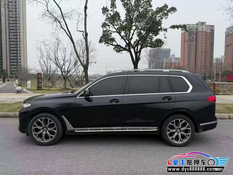 21年宝马X7轿车抵押车出售