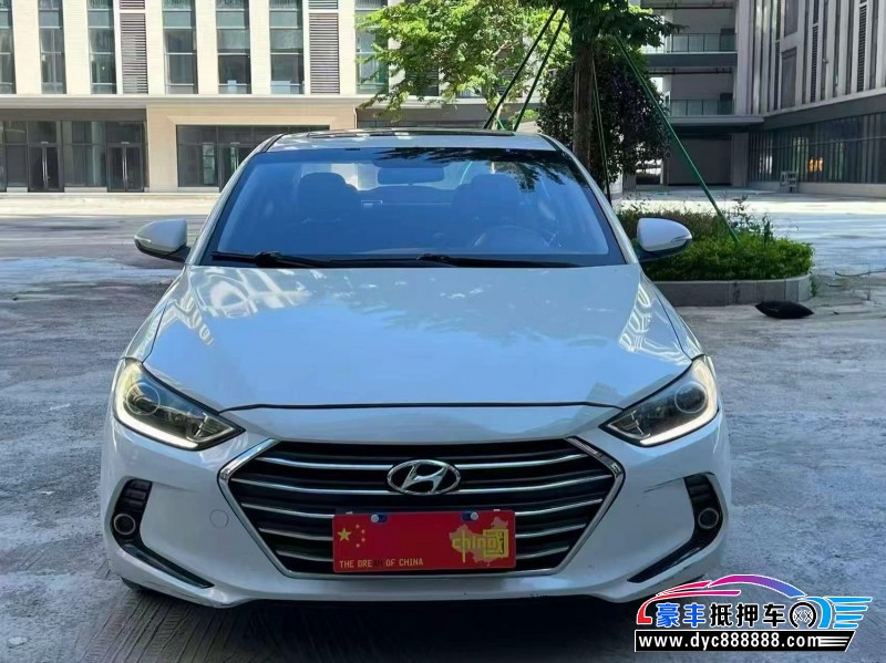 抵押车出售18年现代领动轿车