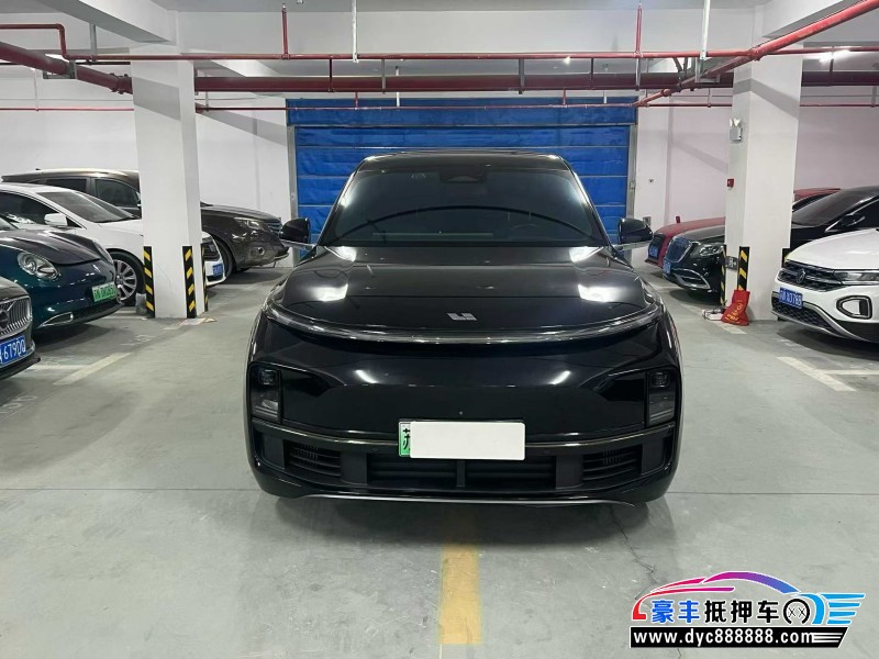 24年理想L8轿车抵押车出售