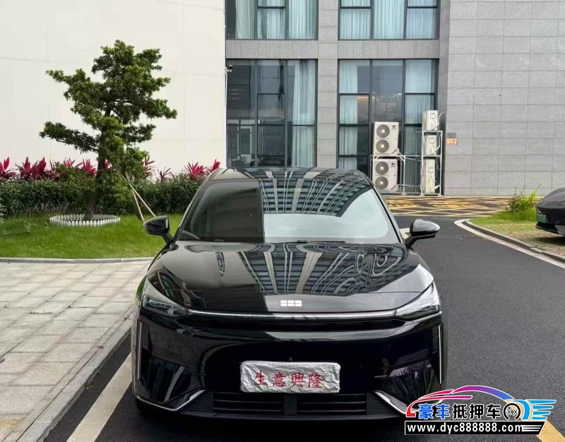 抵押车出售25年吉利银河L6轿车