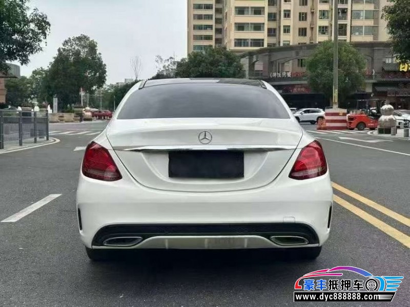 17年奔驰C轿车抵押车出售