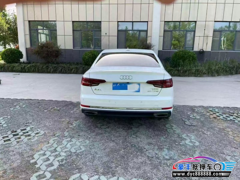 18年奥迪A4L轿车抵押车出售