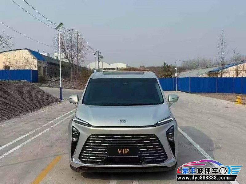 抵押车出售25年别克GL8轿车