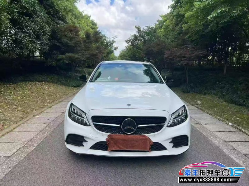 21年奔驰C轿车抵押车出售