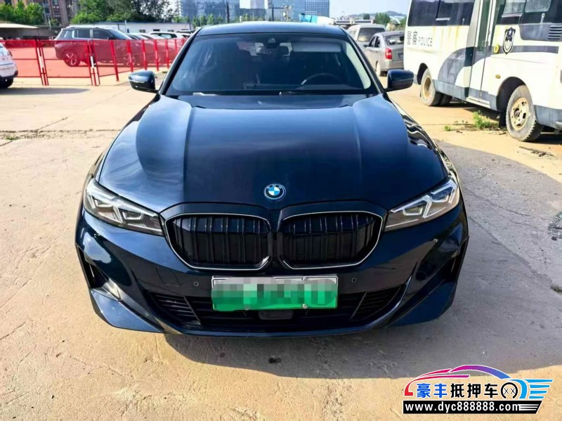 25年宝马i3轿车抵押车出售
