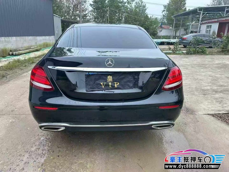 20年奔驰E轿车抵押车出售