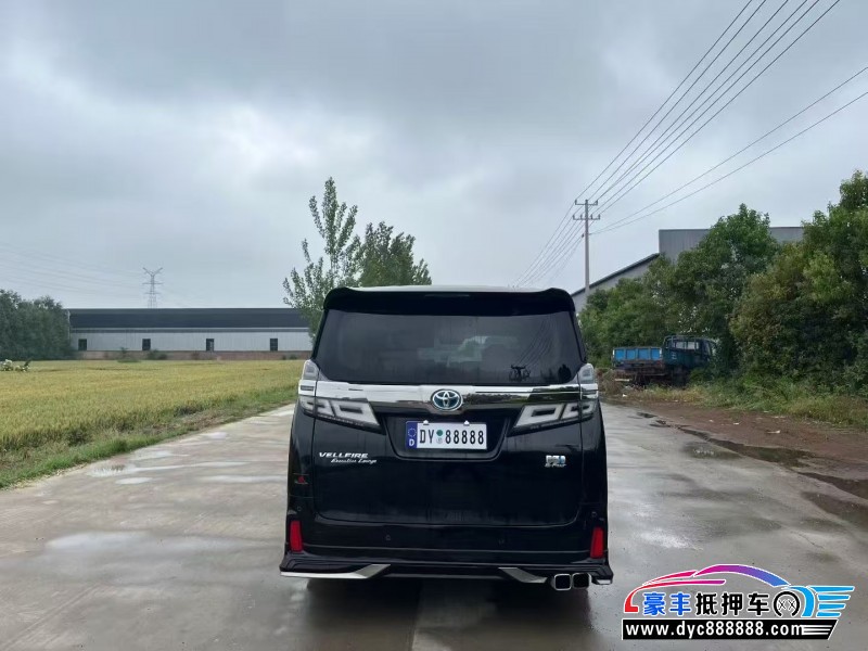 20年丰田威尔法轿车抵押车出售