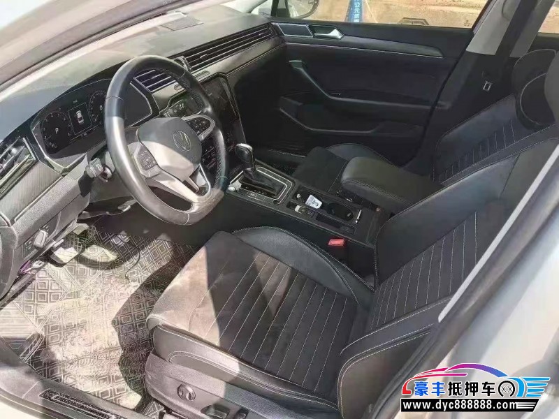21年大众迈腾轿车抵押车出售