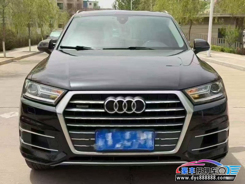 17年奥迪Q7轿车抵押车出售