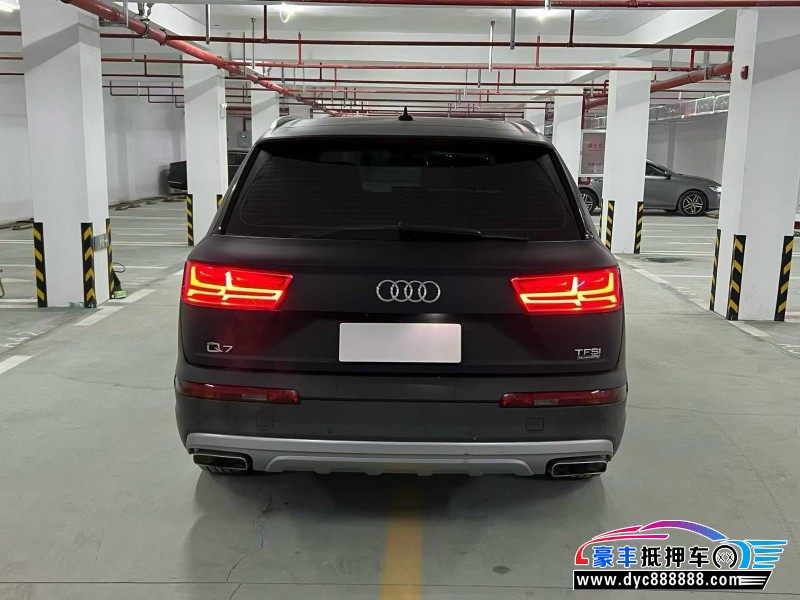 19年奥迪Q7轿车抵押车出售