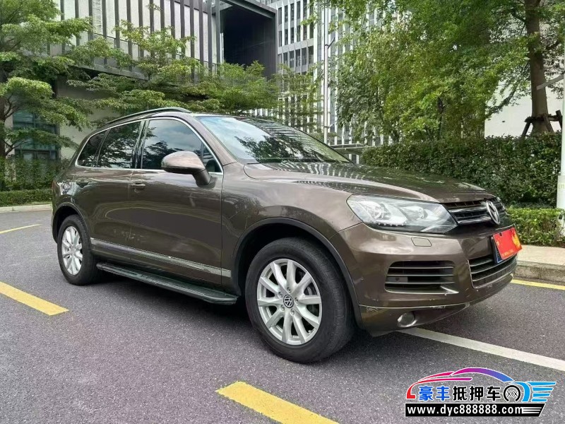 15年大众途锐轿车抵押车出售