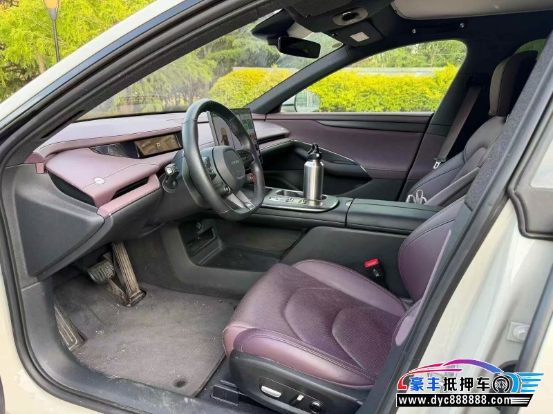 25年小米SU7轿车抵押车出售