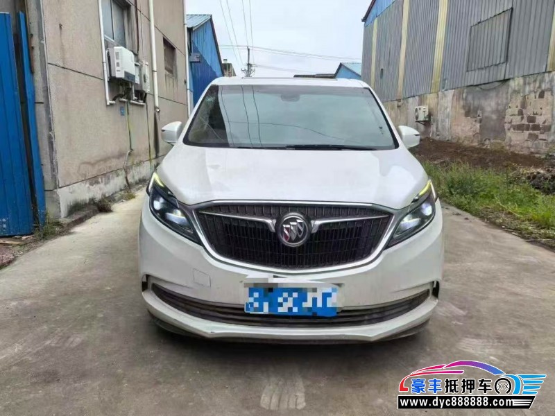 抵押车出售17年别克GL8轿车