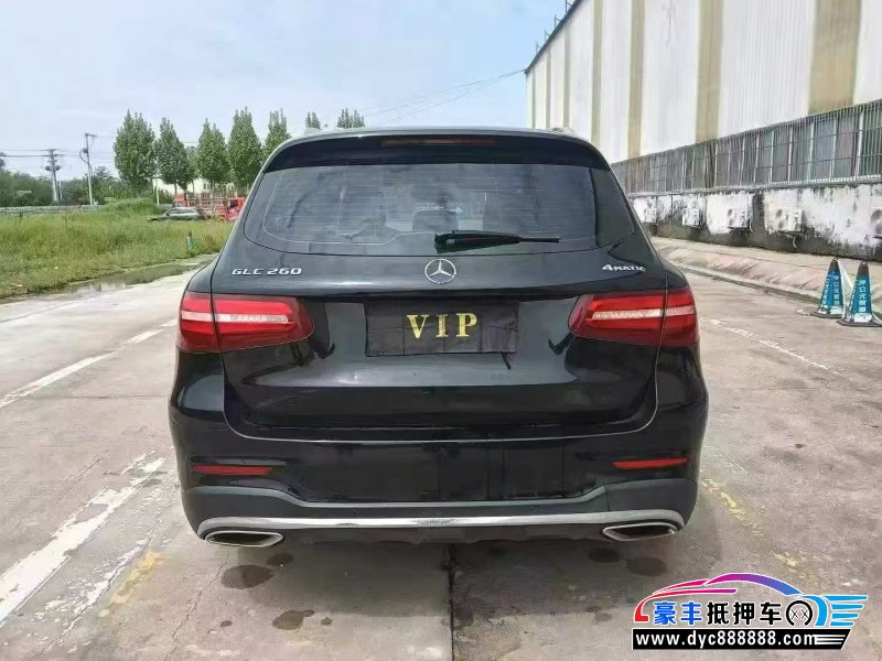 18年奔驰GLC轿车抵押车出售