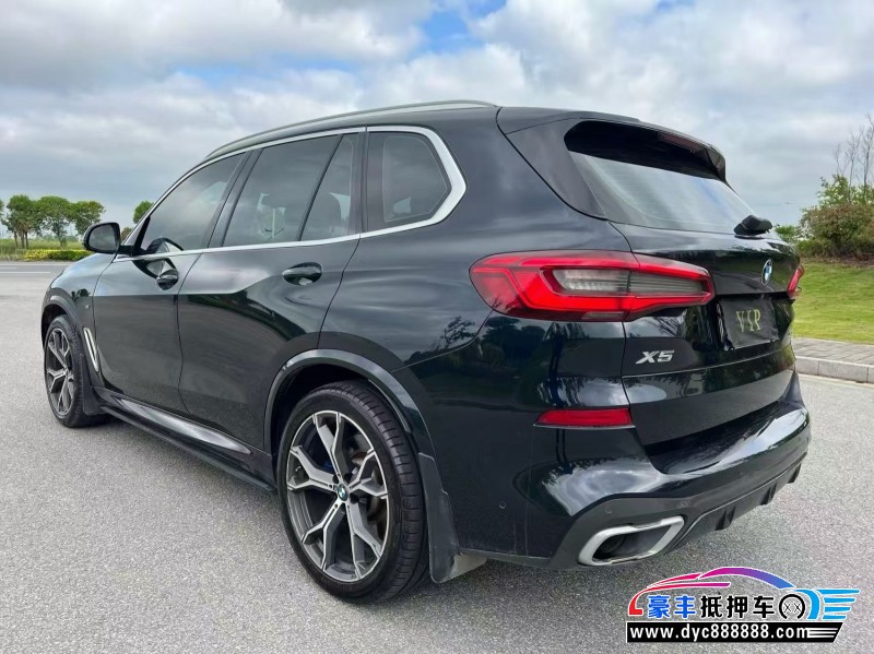 19年宝马X5轿车抵押车出售