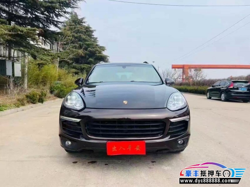 抵押车出售17年保时捷卡宴轿车