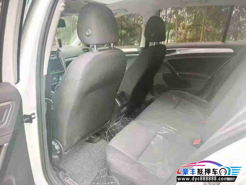 19年大众高尔夫轿车抵押车出售