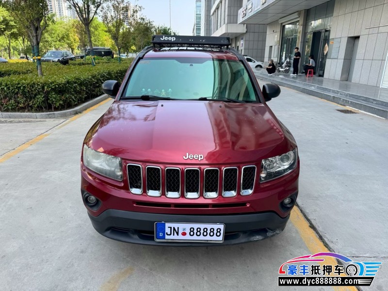 13年Jeep指南者轿车抵押车出售