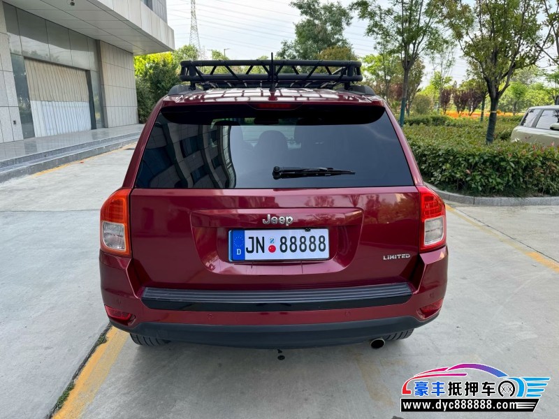 13年Jeep指南者轿车抵押车出售