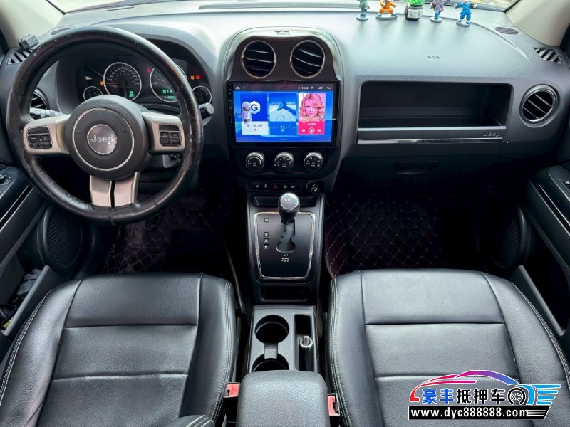13年Jeep指南者轿车抵押车出售