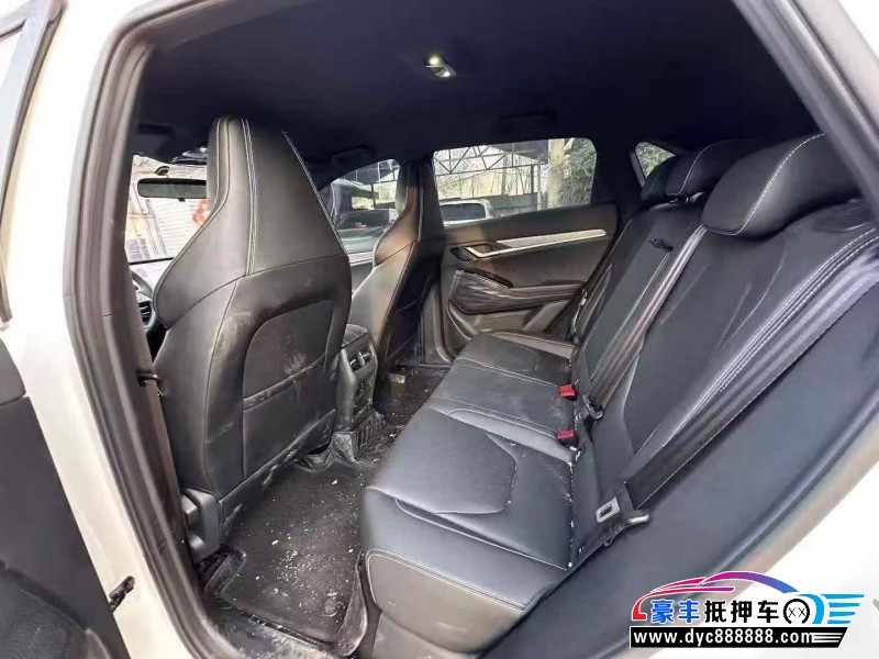 25年江淮QX轿车抵押车出售