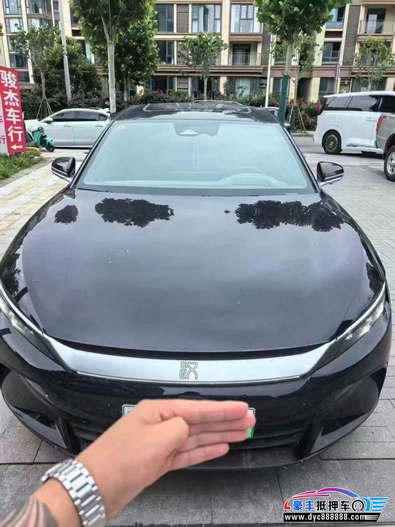 25年比亚迪汉轿车抵押车出售
