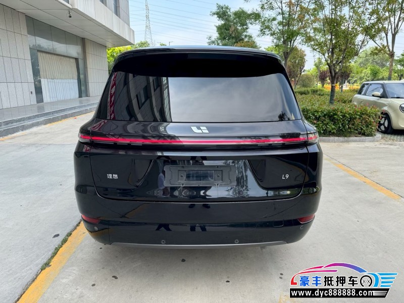 23年理想L9轿车抵押车出售