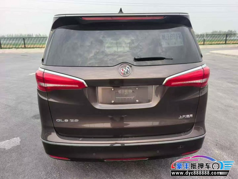 17年别克GL8轿车抵押车出售
