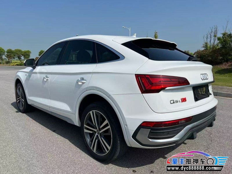 21年奥迪Q5轿车抵押车出售