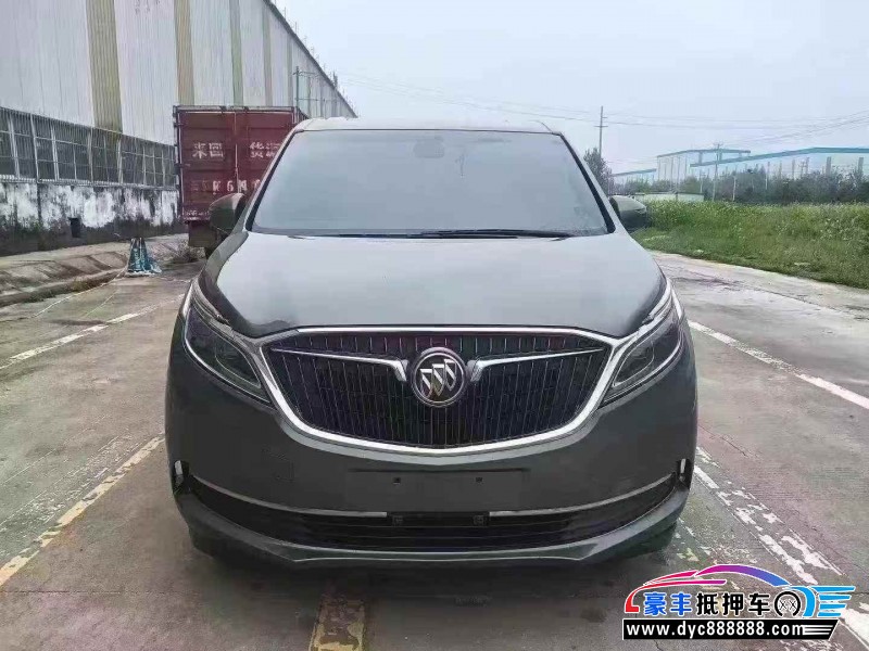 抵押车出售17年别克GL8轿车