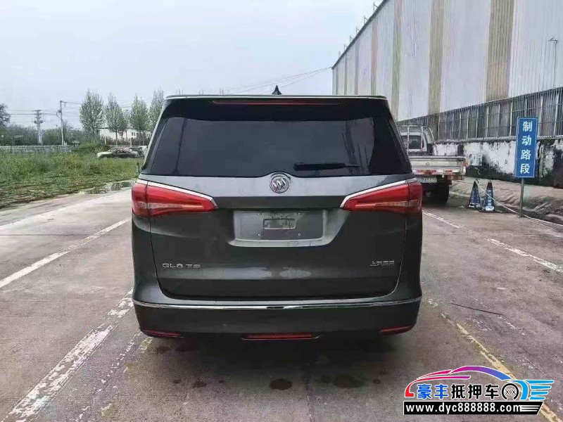 17年别克GL8轿车抵押车出售