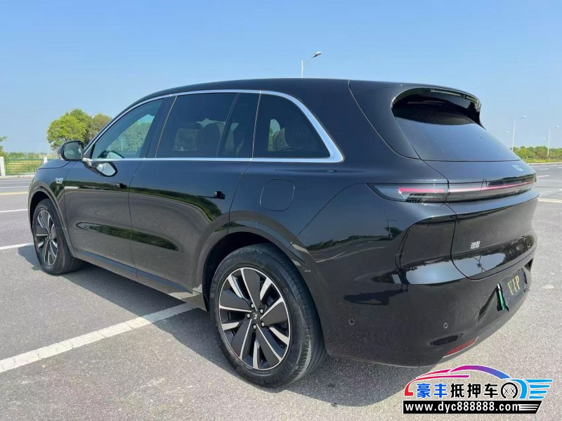 25年理想L6轿车抵押车出售