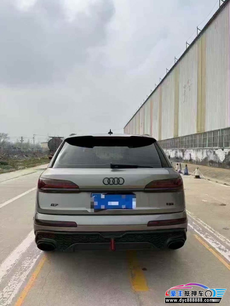 22年奥迪Q7轿车抵押车出售