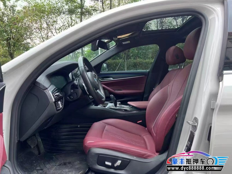 22年宝马5系轿车抵押车出售
