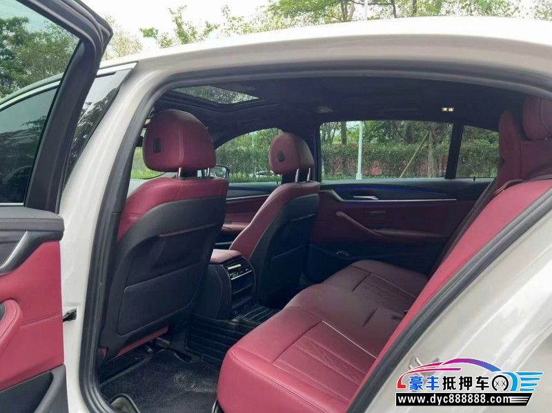 22年宝马5系轿车抵押车出售