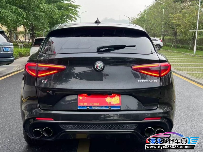 19年阿尔法·罗密欧Stelvio轿车抵押车出售