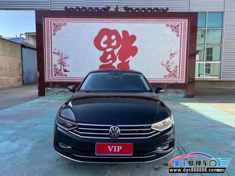 抵押车出售21年大众迈腾轿车