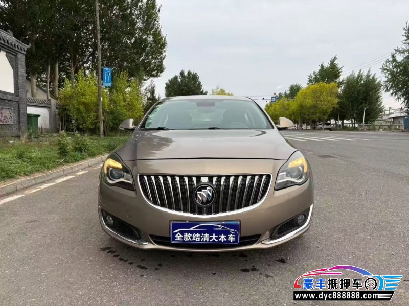 抵押车出售14年别克君威轿车