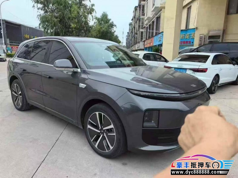 24年理想L6轿车抵押车出售