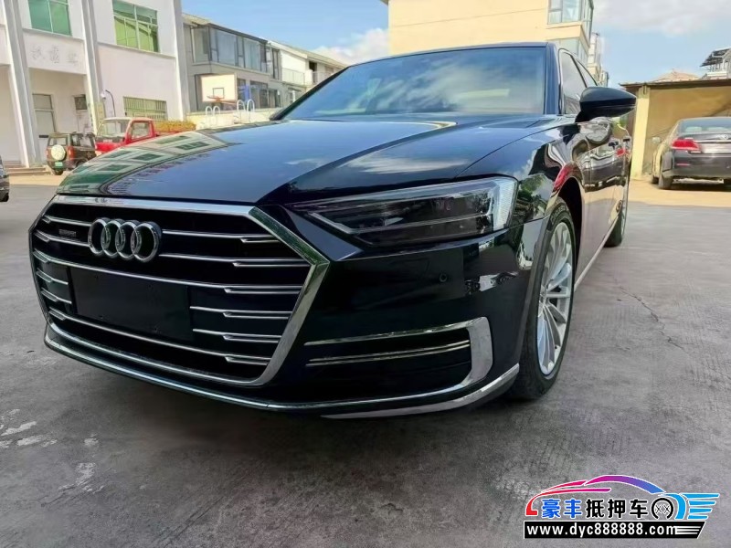 抵押车出售22年奥迪A8L轿车
