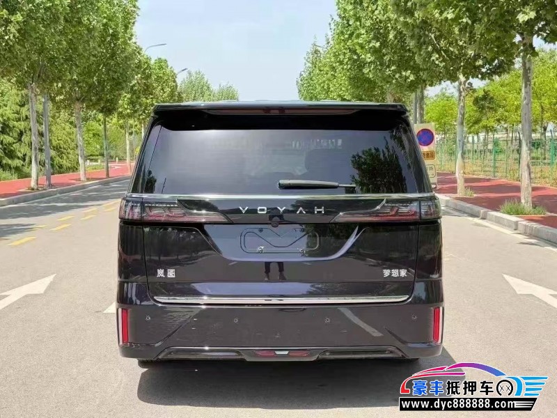 24年岚图梦想家轿车抵押车出售