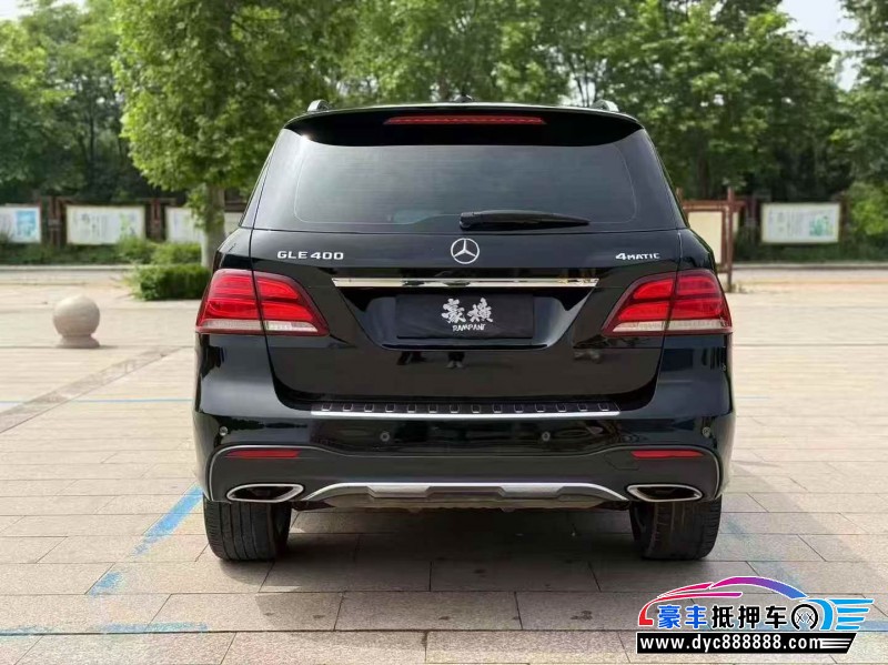 17年奔驰GLE轿车抵押车出售