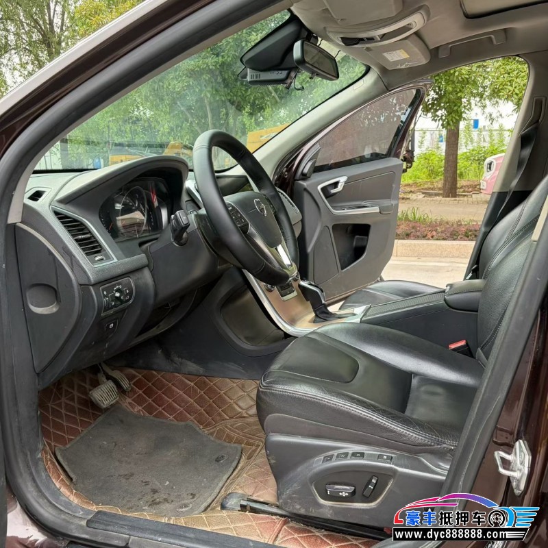 17年沃尔沃XC60轿车抵押车出售